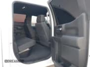 ✅ 2021 Chevrolet Silverado 1500 LT • VIN: 3GCUYDET7MG391055 • Lot: 43287699. Wystawiony na IAAI z przebiegiem 165 592 mil. Bezpłatny archiwum sprzedaży aukcyjnych z USA i szczegółowy raport historii pojazdu na DreamBid. Zdjęcie 8.