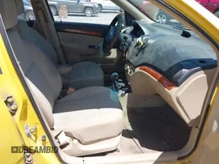 ✅ 2010 Chevrolet Aveo 1LT • VIN: KL1TD6DE3AB136663 • Lot: 42526545. Wystawiony na IAAI z przebiegiem 135 702 mil. Bezpłatny archiwum sprzedaży aukcyjnych z USA i szczegółowy raport historii pojazdu na DreamBid. Zdjęcie 5.