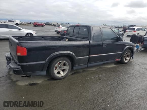 ✅ 2003 Chevrolet S-10 LS • VIN: 1GCCS19X538191711 • Лот: 53666395. Опубликован ранее на Copart с пробегом 201 452 миль. Бесплатный доступ к архиву аукционных продаж из США и подробный отчёт об истории автомобиля на DreamBid. Изображение 3.