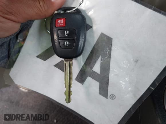 ✅ 2014 Toyota RAV4 LE • VIN: JTMBFREV2EJ008909 • Lot: 43271401. Listed on IAAI with 162,479 mi. Free auction sales archive from the USA and detailed vehicle history report at DreamBid. Image 11.