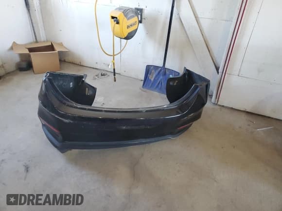 ✅ 2018 Hyundai Accent Limited • VIN: 3KPC34A36JE022131 • Лот: 86984855. Опубликован ранее на Copart с пробегом 73 767 миль. Бесплатный доступ к архиву аукционных продаж из США и подробный отчёт об истории автомобиля на DreamBid. Изображение 12.