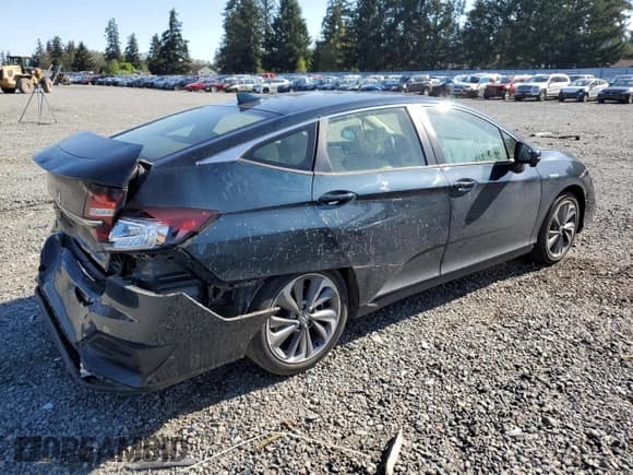 ✅ 2018 Honda Clarity Touring • VIN: JHMZC5F39JC011705 • Лот: 51619883. Опубликован ранее на Copart с пробегом 49 767 миль. Бесплатный доступ к архиву аукционных продаж из США и подробный отчёт об истории автомобиля на DreamBid. Изображение 3.