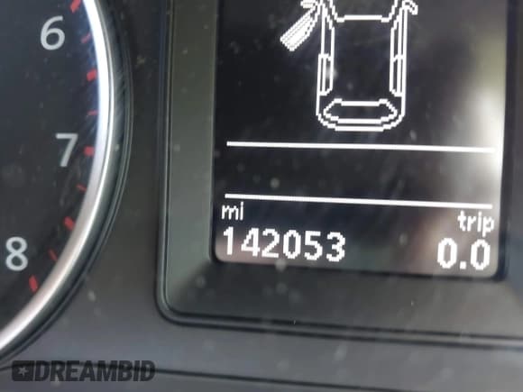 ✅ 2013 Volkswagen Tiguan S • VIN: WVGBV3AX3DW581578 • Lot: 43475484. Listed on IAAI with 142,053 mi. Free auction sales archive from the USA and detailed vehicle history report at DreamBid. Image 15.