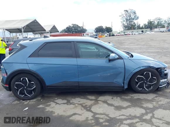 2024 Hyundai Ioniq 5 SEL with VIN KM8KN4DE4RU269207, listed as a IAAI auction lot 43250389 with 12,774 mi miles and . Bid and sale history available at DreamBid. Image 13.