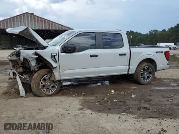 ✅ 2024 Ford F-150 STX • VIN: 1FTFW2L57RKF27448 • Lot: 69871225. Listed on Copart with 27,131 mi. Free auction sales archive from the USA and detailed vehicle history report at DreamBid. Image 1.