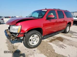 2013 Chevrolet Suburban LT with VIN 1GNSKJE73DR192733, listed as a Copart auction lot 71846245 with 61,127 mi miles and Salvage title. Bid and sale history available at DreamBid. Image 1.