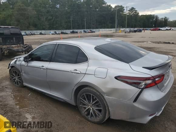 2022 Toyota Camry SE с VIN 4T1G11AK0NU038373, выставлен на аукционе Copart как лот 85390885 с пробегом 83 666 миль миль и Списание • Salvage title. История ставок и продаж доступна на DreamBid. Изображение 2.