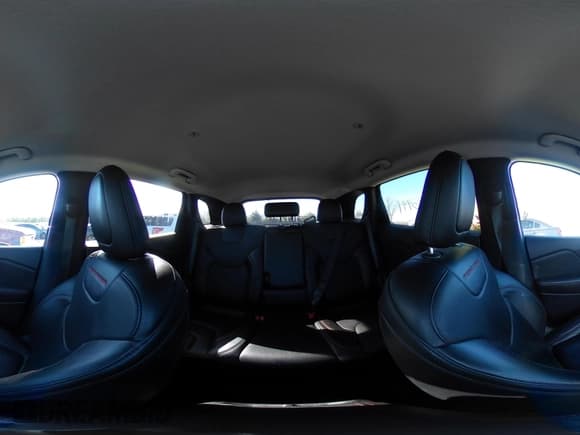 ✅ 2022 Jeep Cherokee Trailhawk • VIN: 1C4PJMBX5ND553336 • Lot: 41930991. Listed on IAAI with 40,832 mi. Free auction sales archive from the USA and detailed vehicle history report at DreamBid. Image 19.