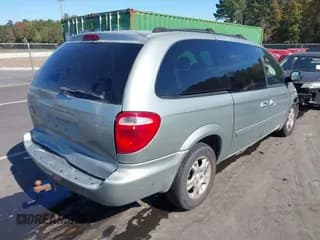 ✅ 2004 Dodge Caravan SXT • VIN: 2D4GP44L94R538104 • Lot: 43536320. Listed on IAAI with 193,505 mi. Free auction sales archive from the USA and detailed vehicle history report at DreamBid. Image 4.