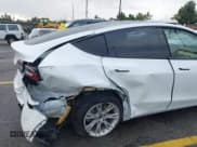 ✅ 2023 Tesla Model Y Long Range • VIN: 7SAYGDEE0PA129801 • Lot: 43740194. Wystawiony na IAAI z przebiegiem 40 066 mil. Bezpłatny archiwum sprzedaży aukcyjnych z USA i szczegółowy raport historii pojazdu na DreamBid. Zdjęcie 20.