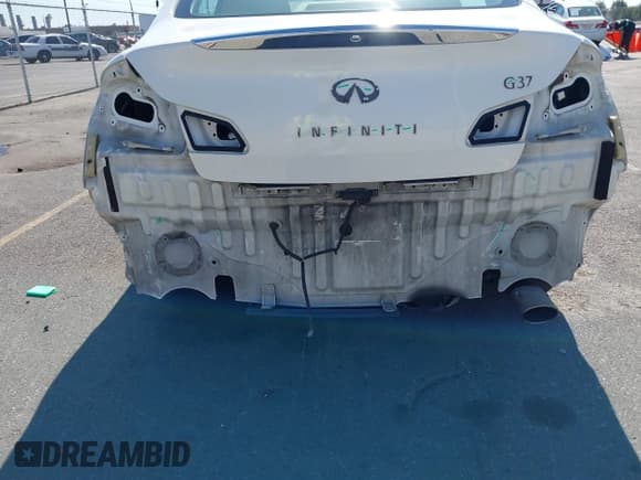 ✅ 2009 Infiniti G37 Journey • VIN: JNKCV61E59M303596 • Лот: 41582752. Опубликован ранее на IAAI с пробегом 158 903 миль. Бесплатный доступ к архиву аукционных продаж из США и подробный отчёт об истории автомобиля на DreamBid. Изображение 6.