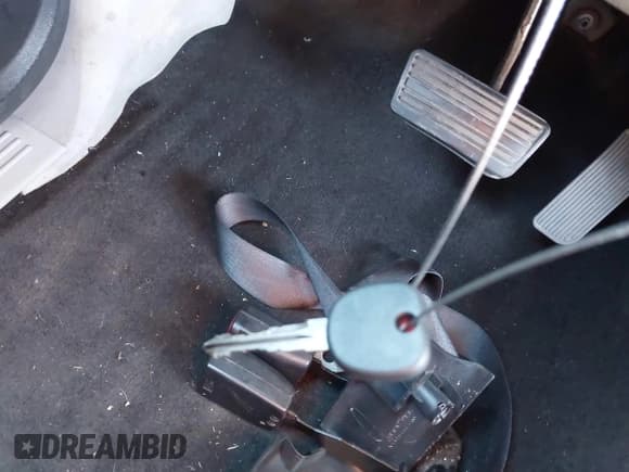 ✅ 2012 GMC Sierra 1500 SLE • VIN: 3GTP1VE07CG275284 • Лот: 42844101. Опубликован ранее на IAAI с пробегом 128 885 миль. Бесплатный доступ к архиву аукционных продаж из США и подробный отчёт об истории автомобиля на DreamBid. Изображение 11.