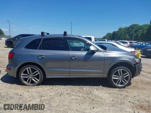✅ 2014 Audi SQ5 Prestige • VIN: WA1VGAFP6EA011608 • Lot: 42325446. Listed on IAAI with 114,867 mi. Free auction sales archive from the USA and detailed vehicle history report at DreamBid. Image 13.