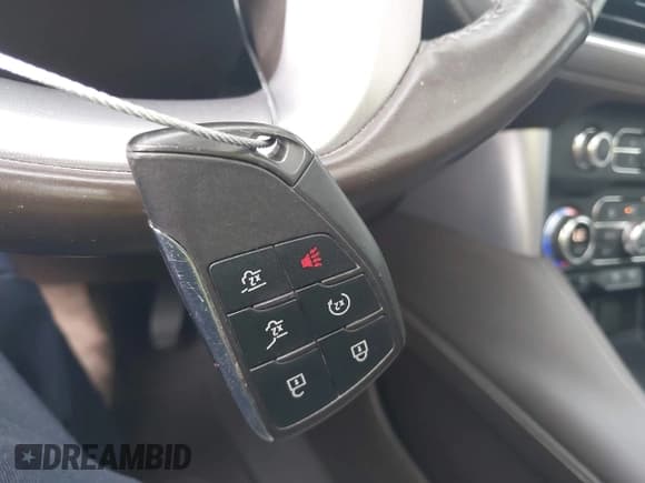 ✅ 2021 GMC Yukon SLT • VIN: 1GKS2BKD9MR444952 • Lot: 43493731. Wystawiony na IAAI z przebiegiem 58 868 mil. Bezpłatny archiwum sprzedaży aukcyjnych z USA i szczegółowy raport historii pojazdu na DreamBid. Zdjęcie 11.