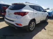 ✅ 2018 Hyundai Santa Fe Limited • VIN: 5XYZUDLA3JG543300 • Лот: 42320383. Опубликован ранее на Copart с пробегом 58 552 миль. Бесплатный доступ к архиву аукционных продаж из США и подробный отчёт об истории автомобиля на DreamBid. Изображение 3.