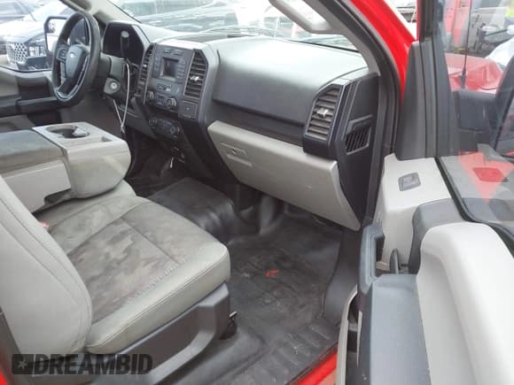 ✅ 2016 Ford F-150 XL • VIN: 1FTMF1C85GKD05841 • Lot: 42748908. Listed on IAAI with 163,133 mi. Free auction sales archive from the USA and detailed vehicle history report at DreamBid. Image 5.