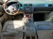 ✅ 1999 Lexus LS 400 • VIN: JT8BH28F8X0164627 • Лот: 74565914. Опубликован ранее на Copart с пробегом 203 039 миль. Бесплатный доступ к архиву аукционных продаж из США и подробный отчёт об истории автомобиля на DreamBid. Изображение 8.