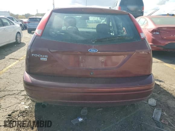 ✅ 2007 Ford Focus S • VIN: 1FAHP37N57W291013 • Lot: 82486935. Wystawiony na Copart z przebiegiem 121 943 mil. Bezpłatny archiwum sprzedaży aukcyjnych z USA i szczegółowy raport historii pojazdu na DreamBid. Zdjęcie 6.