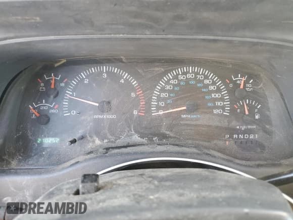 ✅ 1999 Dodge Dakota SLT • VIN: 1B7GL22X5XS321879 • Lot: 84015834. Wystawiony na Copart z przebiegiem 210 252 mil. Bezpłatny archiwum sprzedaży aukcyjnych z USA i szczegółowy raport historii pojazdu na DreamBid. Zdjęcie 9.