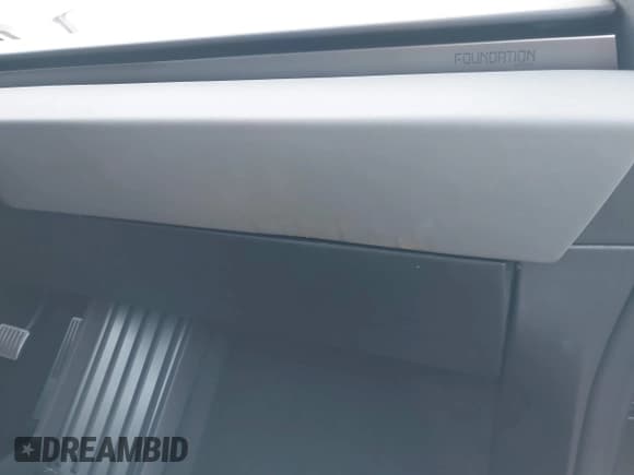 ✅ 2024 Tesla Cybertruck • VIN: 7G2CEHED0RA028785 • Lot: 43689424. Listed on IAAI with 34,891 mi. Free auction sales archive from the USA and detailed vehicle history report at DreamBid. Image 19.