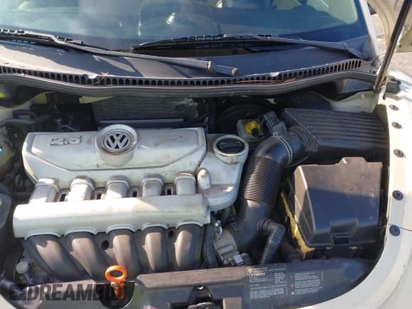 ✅ 2008 Volkswagen Beetle SE • VIN: 3VWRF31Y78M400414 • Lot: 43267745. Listed on IAAI with 129,692 mi. Free auction sales archive from the USA and detailed vehicle history report at DreamBid. Image 10.