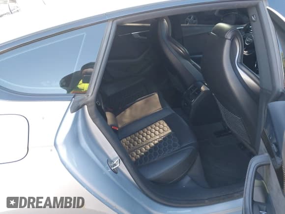 ✅ 2019 Audi RS 5 Sportback • VIN: WUABWCF50KA903597 • Lot: 41574876. Listed on IAAI with 80,629 mi. Free auction sales archive from the USA and detailed vehicle history report at DreamBid. Image 8.