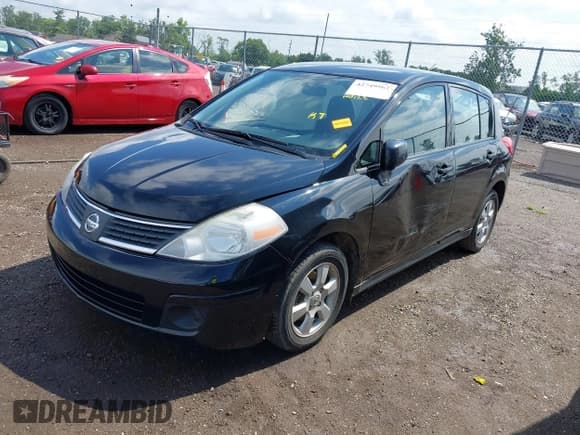 ✅ 2009 Nissan Versa S • VIN: 3N1BC13E49L411126 • Lot: 42749563. Wystawiony na IAAI z przebiegiem 109 128 mil. Bezpłatny archiwum sprzedaży aukcyjnych z USA i szczegółowy raport historii pojazdu na DreamBid. Zdjęcie 17.
