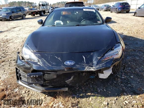 ✅ 2020 Subaru BRZ Limited • VIN: JF1ZCAC17L9702458 • Lot: 78135973. Wystawiony na Copart z przebiegiem 20 697 mil. Bezpłatny archiwum sprzedaży aukcyjnych z USA i szczegółowy raport historii pojazdu na DreamBid. Zdjęcie 5.