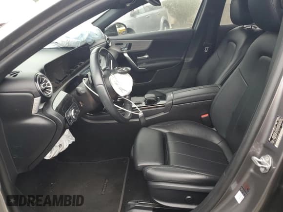 ✅ 2020 Mercedes-Benz A 220 • VIN: W1K3G4FB9LJ201103 • Лот: 68204975. Опубликован ранее на Copart с пробегом 97 155 миль. Бесплатный доступ к архиву аукционных продаж из США и подробный отчёт об истории автомобиля на DreamBid. Изображение 7.