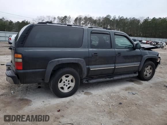 ✅ 2004 Chevrolet Suburban LS • VIN: 1GNFK16Z64J143512 • Лот: 46996085. Опубликован ранее на Copart с пробегом 324 596 миль. Бесплатный доступ к архиву аукционных продаж из США и подробный отчёт об истории автомобиля на DreamBid. Изображение 3.