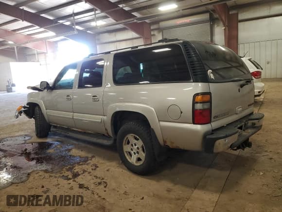 ✅ 2005 Chevrolet Suburban LT • VIN: 1GNFK16Z95J147118 • Лот: 50602885. Опубликован ранее на Copart с пробегом Не указан. Бесплатный доступ к архиву аукционных продаж из США и подробный отчёт об истории автомобиля на DreamBid. Изображение 2.