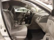 ✅ 2010 Toyota Corolla LE • VIN: JTDBU4EE3A9115407 • Lot: 43436402. Wystawiony na IAAI z przebiegiem 89 389 mil. Bezpłatny archiwum sprzedaży aukcyjnych z USA i szczegółowy raport historii pojazdu na DreamBid. Zdjęcie 5.