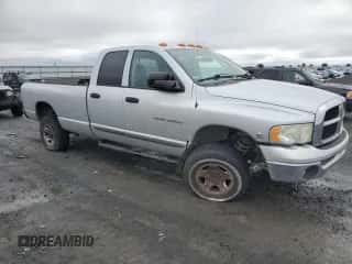 2003 Dodge 3500 ST z VIN 3D7LU38C93G854752, wystawiony jako Copart lot #87486284 z przebiegiem 138 666 mil mil oraz Szkoda całkowita • Salvage title. Historia ofert i sprzedaży dostępna na DreamBid. Obrazek 4.