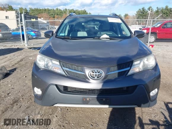 ✅ 2015 Toyota RAV4 XLE • VIN: 2T3RFREV3FW306077 • Lot: 43624639. Listed on IAAI with 111,436 mi. Free auction sales archive from the USA and detailed vehicle history report at DreamBid. Image 12.