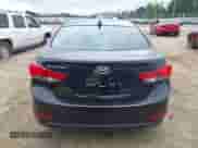 2015 Hyundai Elantra SE z VIN 5NPDH4AE2FH602938, wystawiony jako IAAI lot #43061337 z przebiegiem 209 102 mil mil oraz . Historia ofert i sprzedaży dostępna na DreamBid. Obrazek 17.
