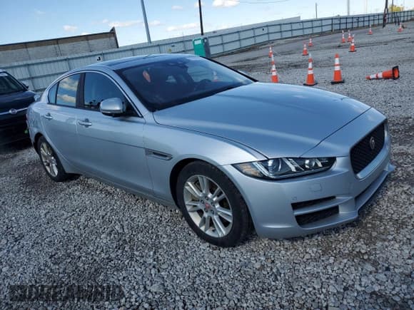 ✅ 2018 Jaguar XE 25t Premium • VIN: SAJAD4FX7JCP34432 • Лот: 87005015. Опубликован ранее на Copart с пробегом 129 461 миль. Бесплатный доступ к архиву аукционных продаж из США и подробный отчёт об истории автомобиля на DreamBid. Изображение 4.