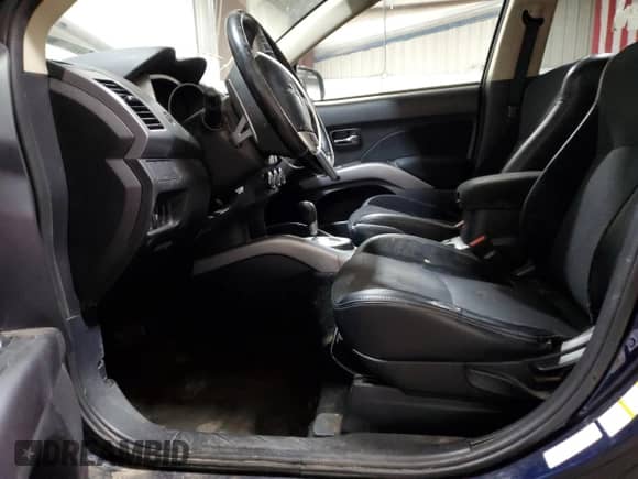 2013 Mitsubishi Outlander SE с VIN JA4JT3AW6DU013733, выставлен на аукционе Copart как лот 90352365 с пробегом 143 222 миль миль и Чистый • Clean title. История ставок и продаж доступна на DreamBid. Изображение 7.