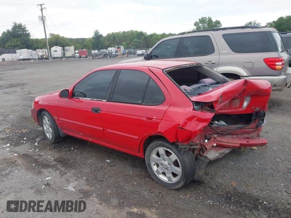 ✅ 2005 Nissan Sentra S • VIN: 3N1CB51DX5L486173 • Lot: 42852207. Wystawiony na IAAI z przebiegiem 230 047 mil. Bezpłatny archiwum sprzedaży aukcyjnych z USA i szczegółowy raport historii pojazdu na DreamBid. Zdjęcie 3.