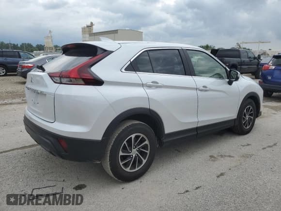 ✅ 2022 Mitsubishi Eclipse Cross ES • VIN: JA4ASUAA4NZ055724 • Lot: 63081295. Listed on Copart with 89,572 mi. Free auction sales archive from the USA and detailed vehicle history report at DreamBid. Image 3.