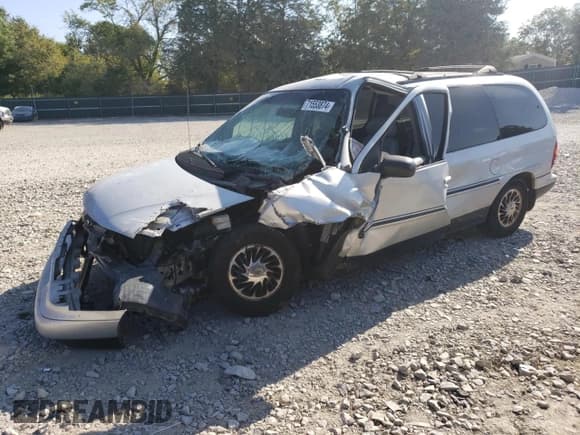 ✅ 1998 Ford Windstar LX • VIN: 2FMZA5145WBC60920 • Lot: 71553874. Wystawiony na Copart z przebiegiem 232 744 mil. Bezpłatny archiwum sprzedaży aukcyjnych z USA i szczegółowy raport historii pojazdu na DreamBid. Zdjęcie 1.