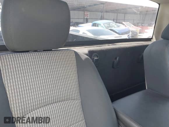 2010 Dodge 1500 ST z VIN 3D7JB1EK5AG191206, wystawiony jako IAAI lot #42809325 z przebiegiem 201 420 mil mil oraz . Historia ofert i sprzedaży dostępna na DreamBid. Obrazek 8.