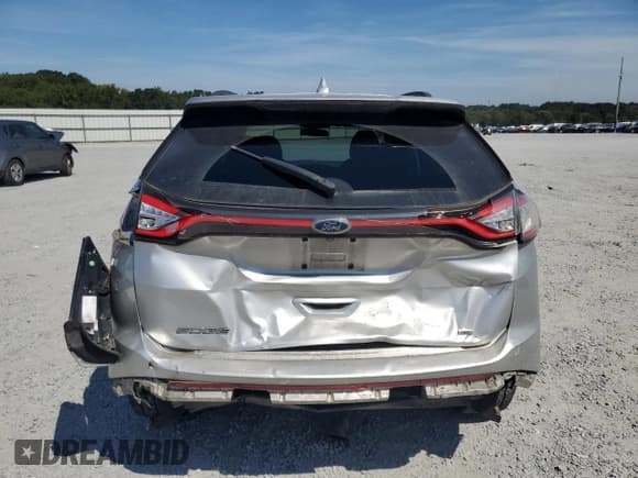 ✅ 2015 Ford Edge SE • VIN: 2FMTK4G89FBB75800 • Lot: 81088805. Wystawiony na Copart z przebiegiem 131 002 mil. Bezpłatny archiwum sprzedaży aukcyjnych z USA i szczegółowy raport historii pojazdu na DreamBid. Zdjęcie 6.