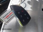 ✅ 2025 GMC Yukon Denali • VIN: 1GKS2DRL0SR223231 • Лот: 42634310. Опубликован ранее на IAAI с пробегом 6 878 миль. Бесплатный доступ к архиву аукционных продаж из США и подробный отчёт об истории автомобиля на DreamBid. Изображение 11.