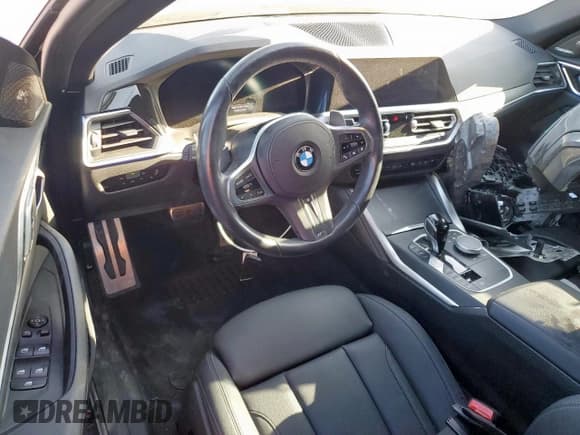 ✅ 2023 BMW 4 Series 430i xDrive • VIN: WBA73AV06PFP54402 • Lot: 61795835. Listed on Copart with 14,420 mi. Free auction sales archive from the USA and detailed vehicle history report at DreamBid. Image 8.