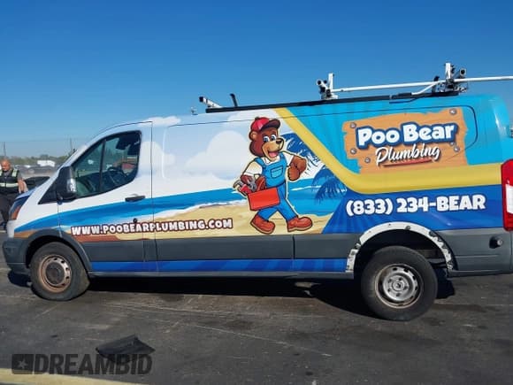 ✅ 2017 Ford Transit • VIN: 1FTBW2ZG9HKA50480 • Lot: 43721015. Wystawiony na IAAI z przebiegiem 171 249 mil. Bezpłatny archiwum sprzedaży aukcyjnych z USA i szczegółowy raport historii pojazdu na DreamBid. Zdjęcie 13.