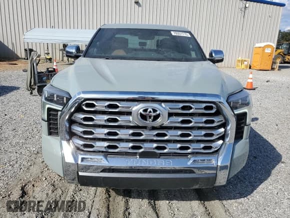 ✅ 2025 Toyota Tundra 1794 Edition • VIN: 5TFMC5DB8SX100598 • Lot: 70551715. Listed on Copart with 4,123 mi. Free auction sales archive from the USA and detailed vehicle history report at DreamBid. Image 5.