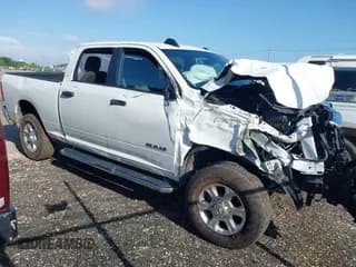 ✅ 2024 Ram 2500 Big Horn • VIN: 3C6UR5DJ3RG366512 • Lot: 42509617. Listed on IAAI with 17,854 mi. Free auction sales archive from the USA and detailed vehicle history report at DreamBid. Image 1.