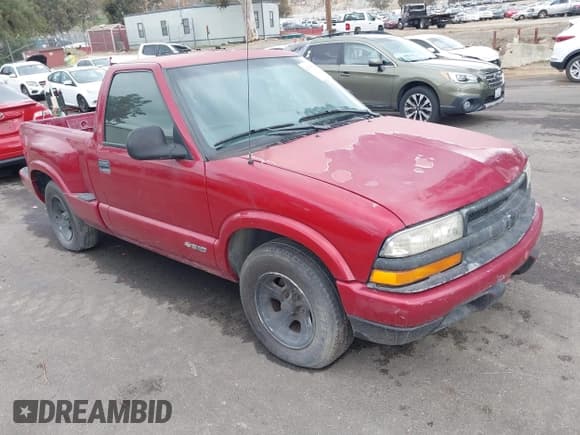 ✅ 1998 Chevrolet S-10 LS • VIN: 1GCCS1445W8168950 • Лот: 41765254. Опубликован ранее на IAAI с пробегом 210 751 миль. Бесплатный доступ к архиву аукционных продаж из США и подробный отчёт об истории автомобиля на DreamBid. Изображение 1.