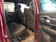 ✅ 2021 Ram 1500 Big Horn • VIN: 1C6SRFBT7MN517594 • Lot: 42230734. Wystawiony na IAAI z przebiegiem 70 057 mil. Bezpłatny archiwum sprzedaży aukcyjnych z USA i szczegółowy raport historii pojazdu na DreamBid. Zdjęcie 8.