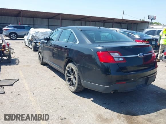 ✅ 2015 Ford Police Interceptor • VIN: 1FAHP2MT1FG168086 • Lot: 43157626. Listed on IAAI with 132,306 mi. Free auction sales archive from the USA and detailed vehicle history report at DreamBid. Image 3.